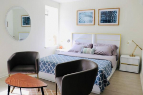 LOVELY STUDIO ON THE PROMENADE! free parking